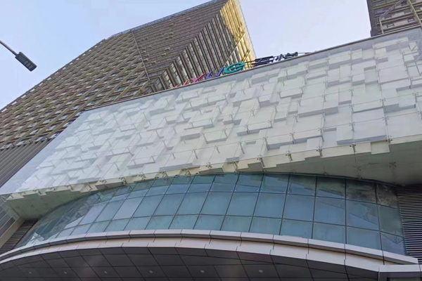 沈陽玻璃幕墻淺談一種新型智能玻璃幕墻